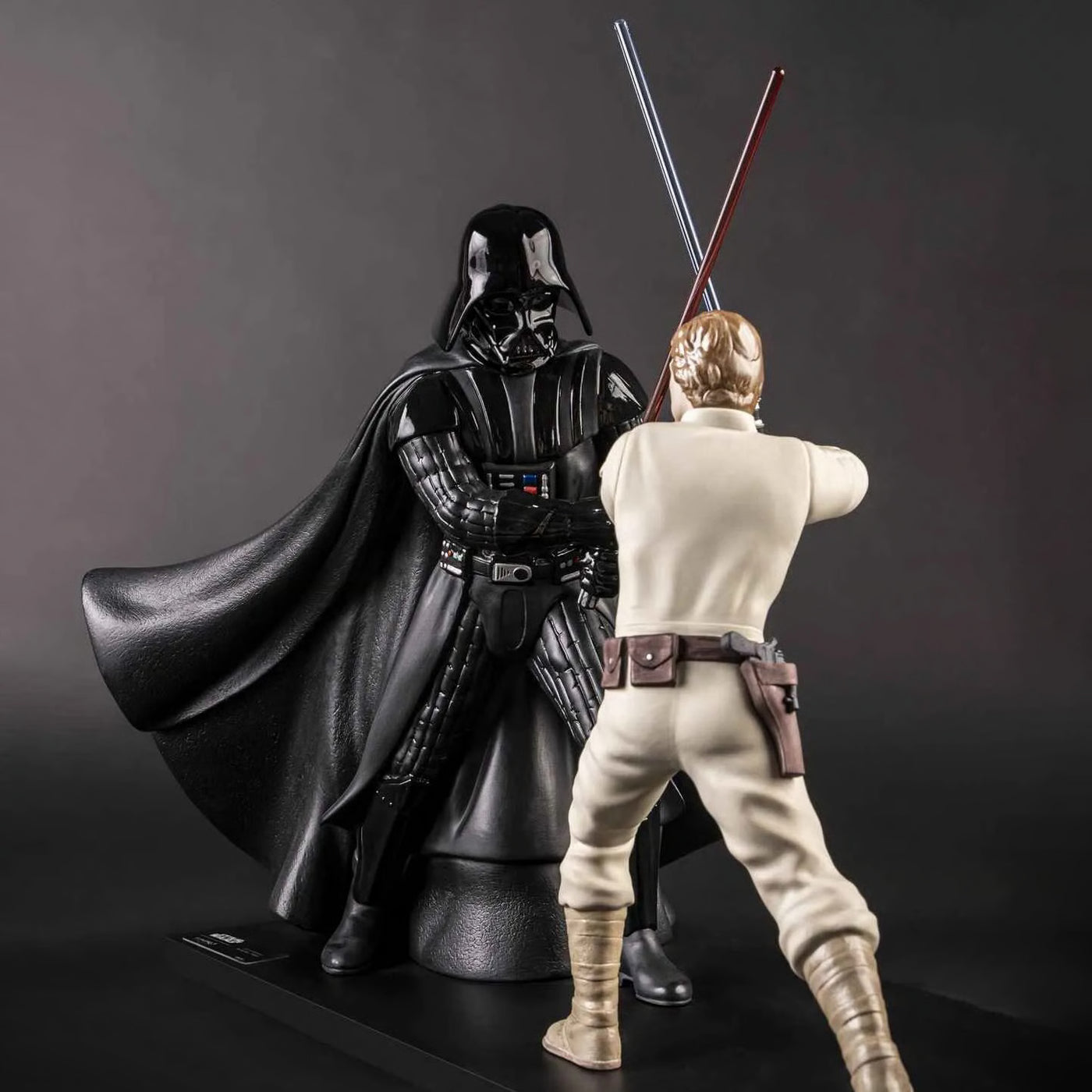 Star Wars Bespin Battle Darth Vader vs. Luke Skywalker Diorama Statue