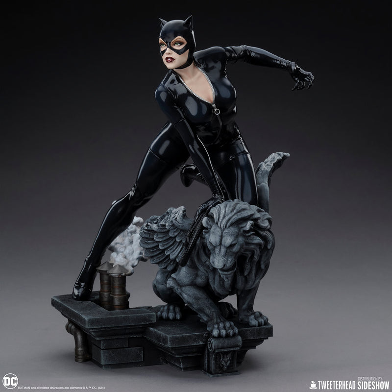 Catwoman Premium Statue
