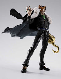 Sir Crocodile Marineford S.H.Figuarts Action Figure