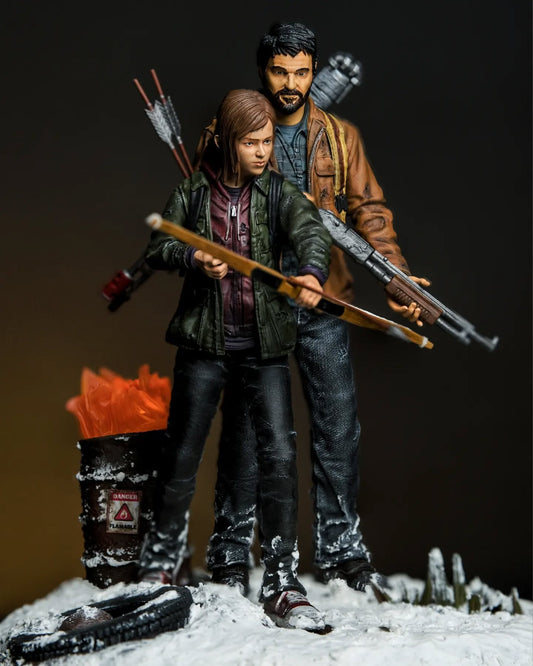 Joel & Ellie Figure